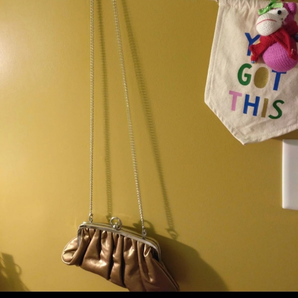 Cross body chain purse - Picture 2 of 2